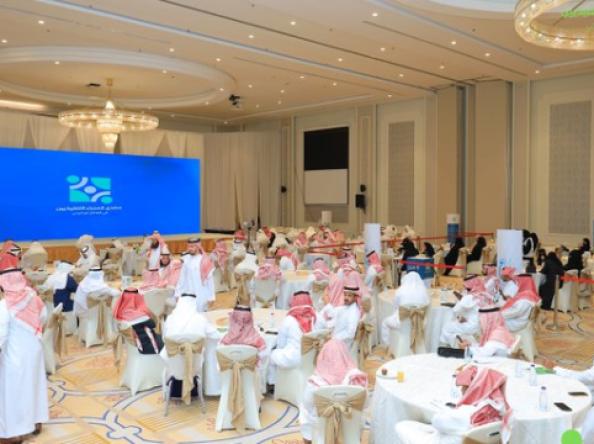 على طاولة القيادة: المنتدى الأول للمدراء التنفيذيين يرسم خارطة الاحتراف في القطاع غير الربحي