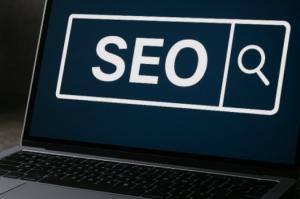 تحسين محركات البحث لمواقع الجمعيات الأهلية في السعودية: دليل عملي مُوثَّق