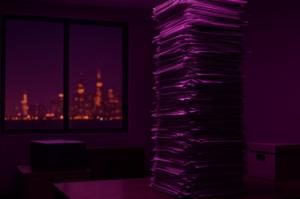 المساءلة الزائفة في المنح: كيف تقتل المتطلبات البيروقراطية الوقت والأثر؟